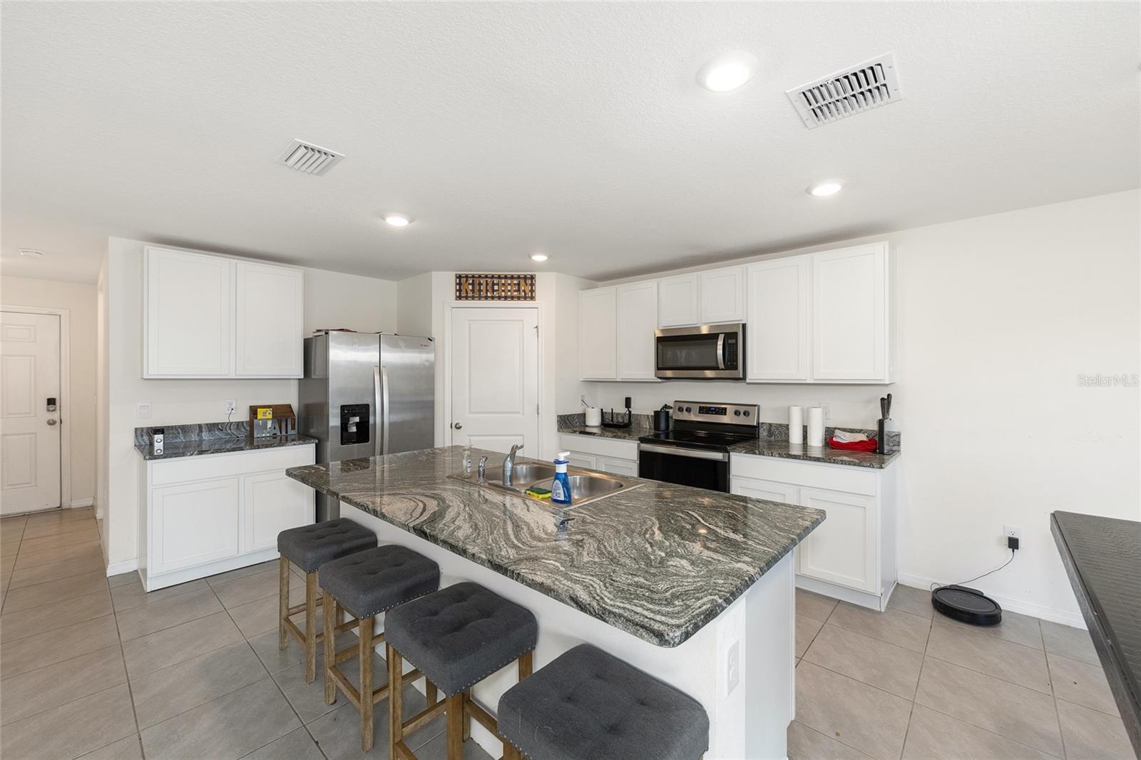 Image 8 of 23 For 4713 86 Lane