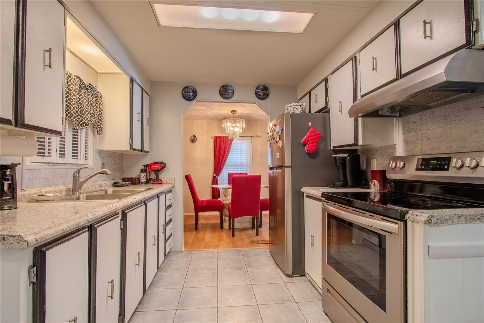 Image 11 of 25 For 2475 Karen Drive