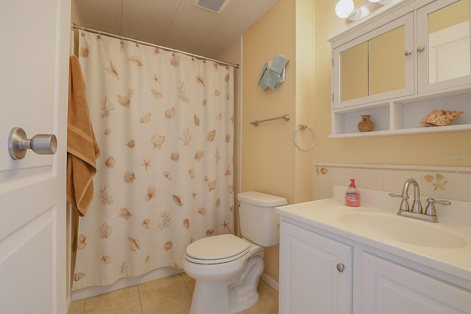 Image 19 of 25 For 2475 Karen Drive