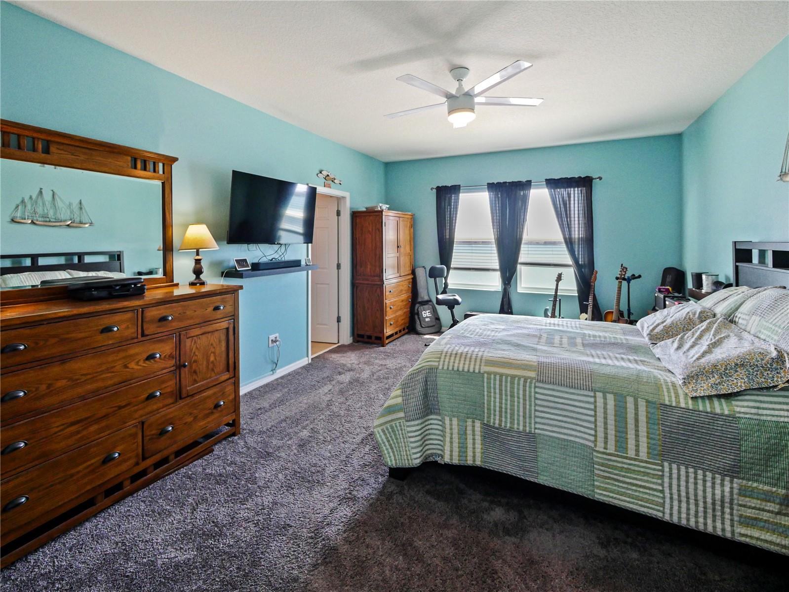 Image 12 of 48 For 395 Blue Cypress Drive