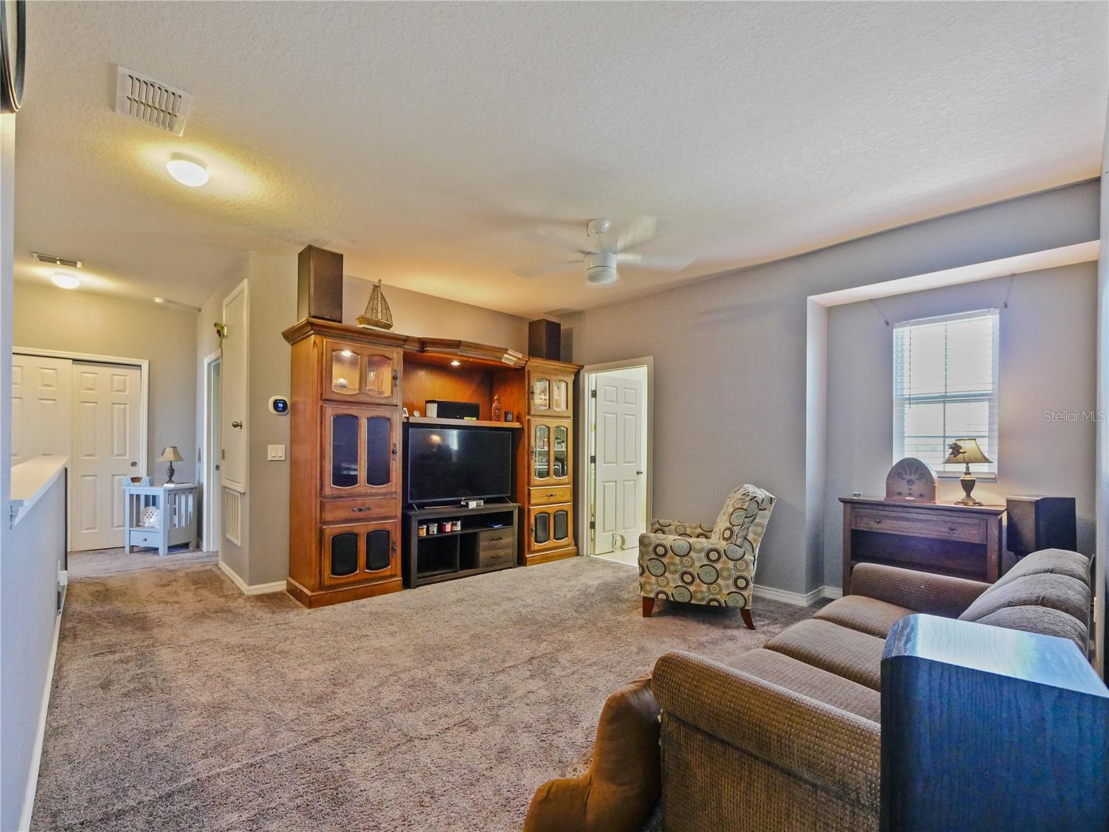 Image 20 of 48 For 395 Blue Cypress Drive