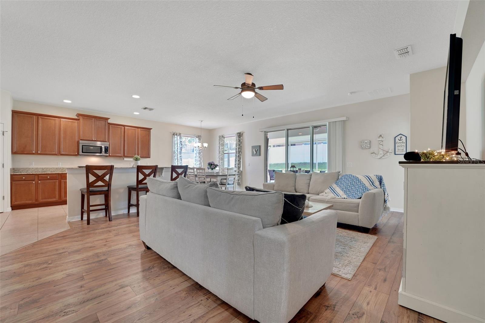Image 21 of 49 For 30532 Gidran Terrace