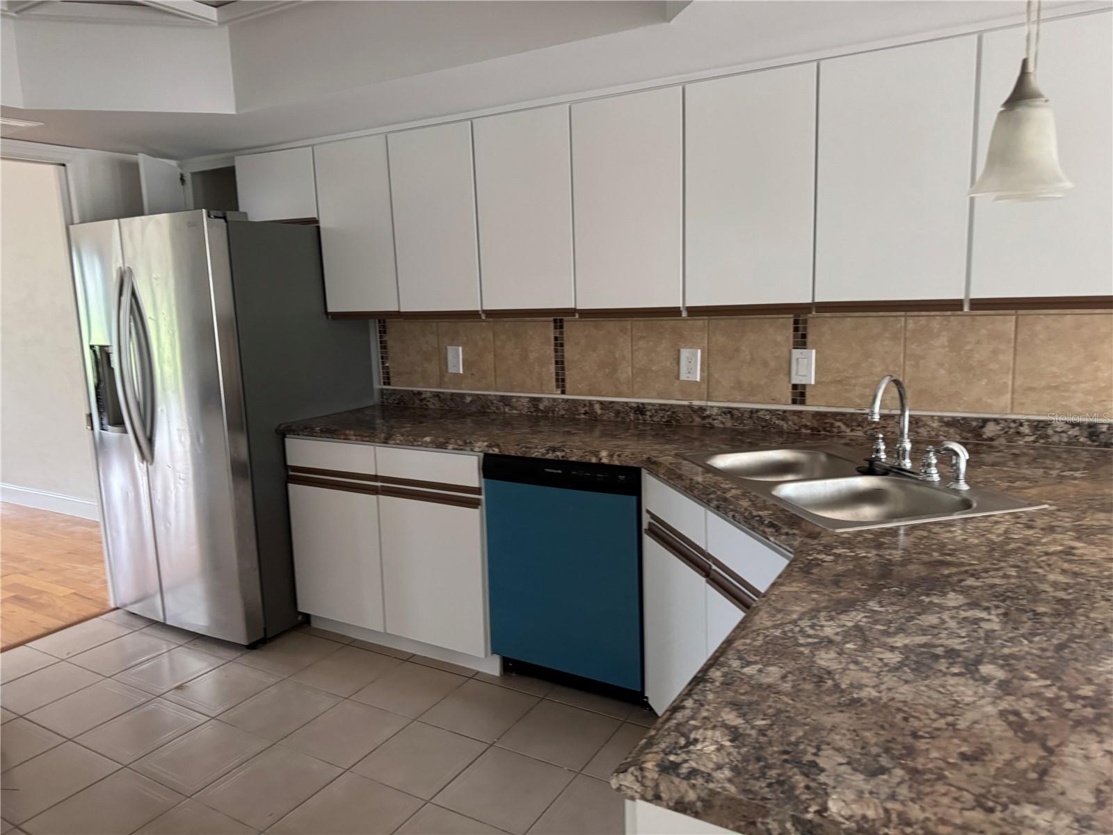 Image 15 of 49 For 2450 Sweetwater Country Club Dr