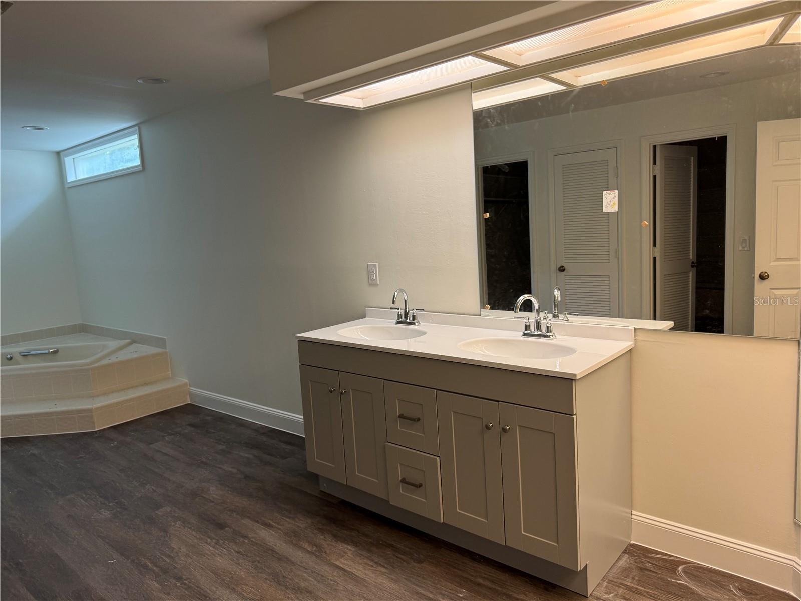Image 24 of 49 For 2450 Sweetwater Country Club Dr