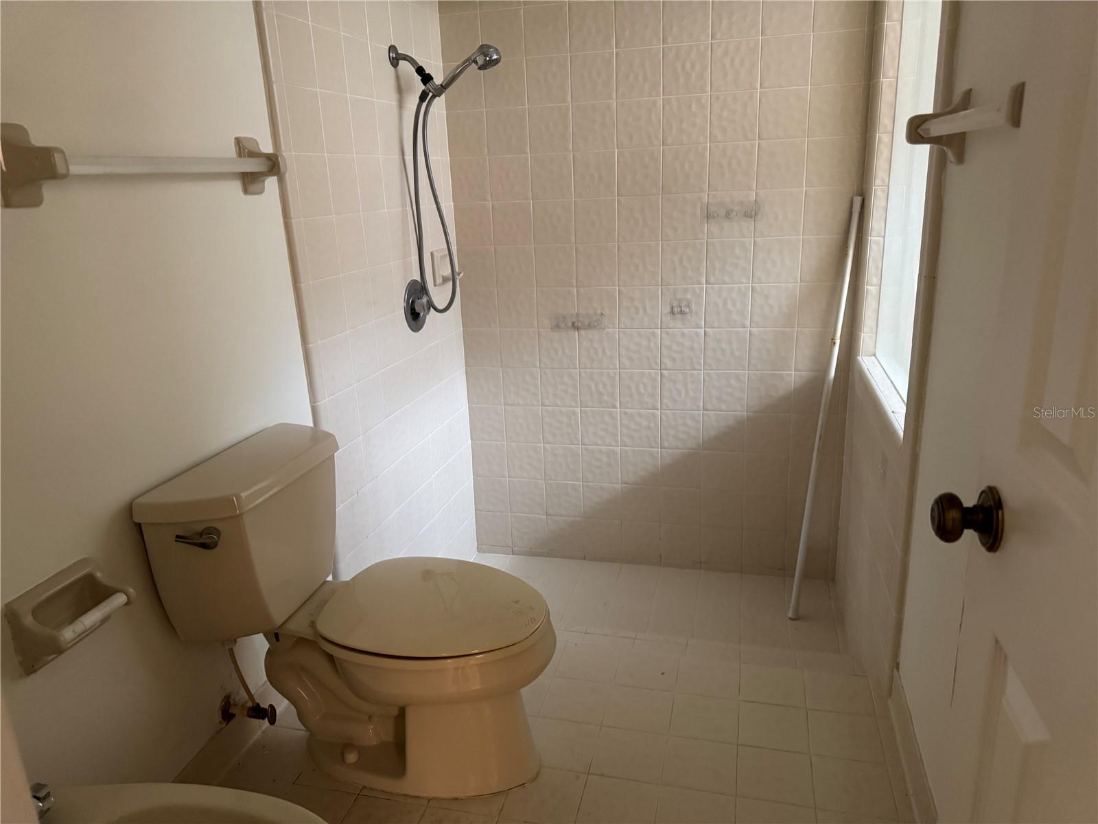 Image 26 of 49 For 2450 Sweetwater Country Club Dr