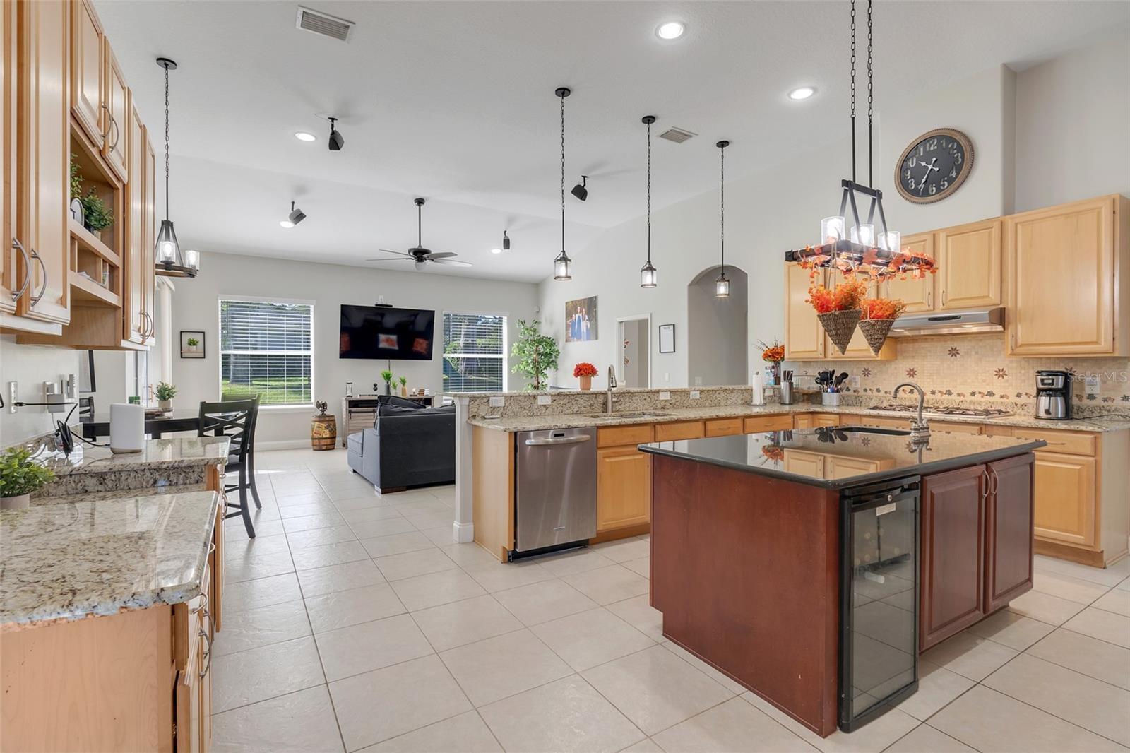 Image 16 of 51 For 7350 Spring Mountain Ln
