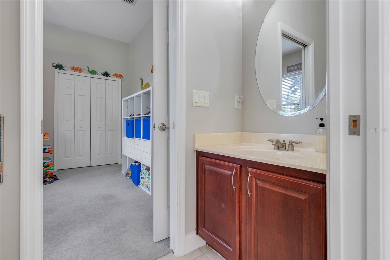 Image 33 of 51 For 7350 Spring Mountain Ln