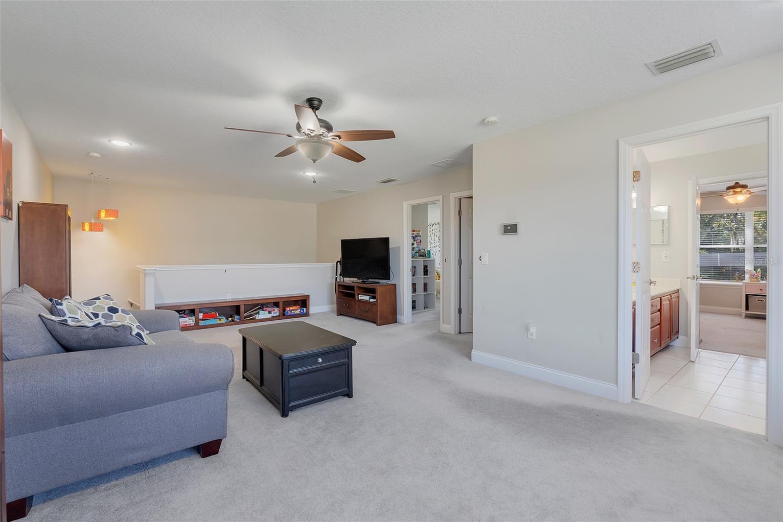 Image 39 of 51 For 7350 Spring Mountain Ln