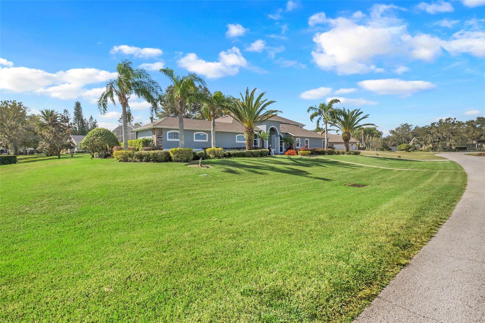 Image 9 of 51 For 7350 Spring Mountain Ln