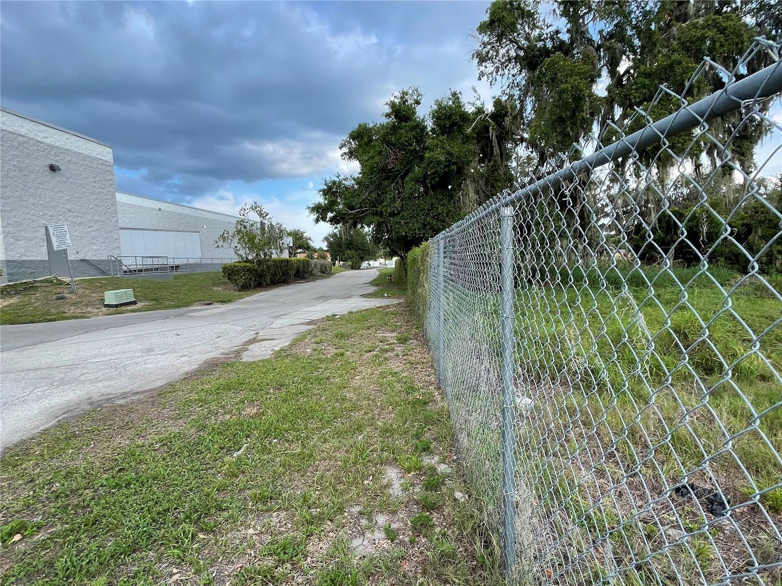 Image 10 of 27 For 32311 Anglers Avenue