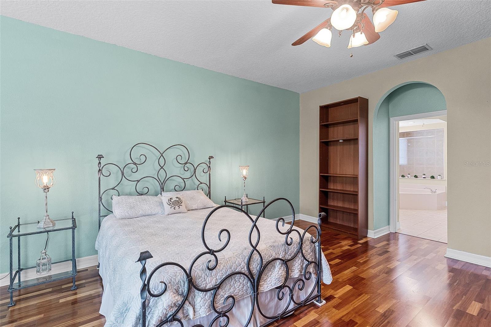 Image 35 of 77 For 4239 Fawn Meadows Cir