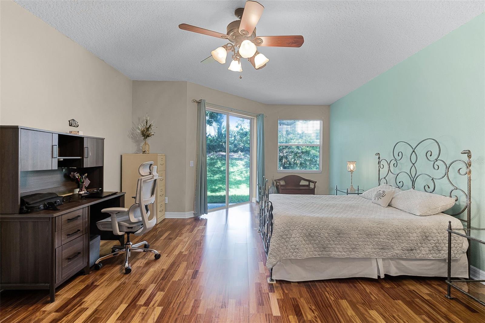 Image 36 of 77 For 4239 Fawn Meadows Cir