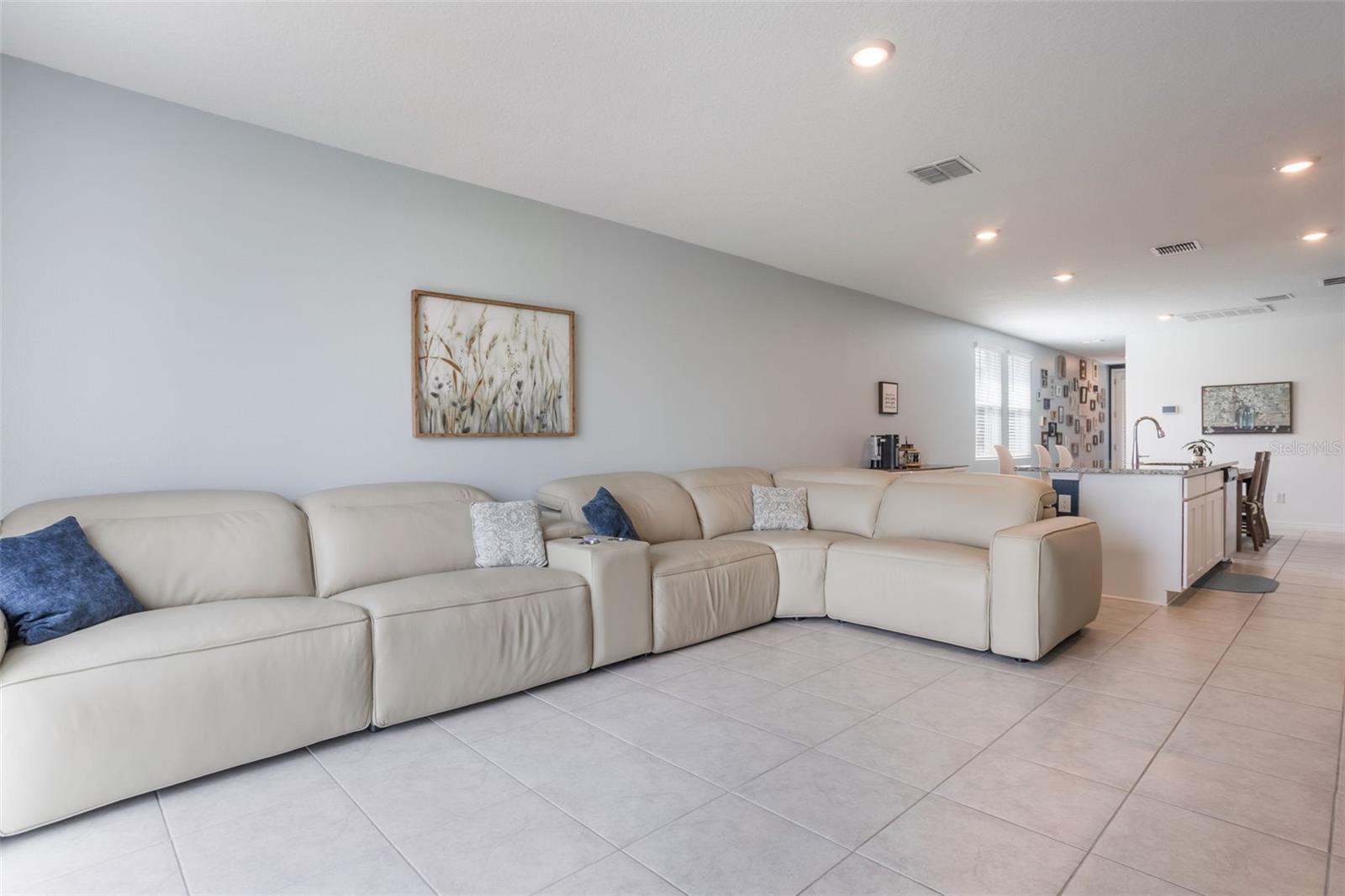 Image 25 of 59 For 29810 Anahid Dr