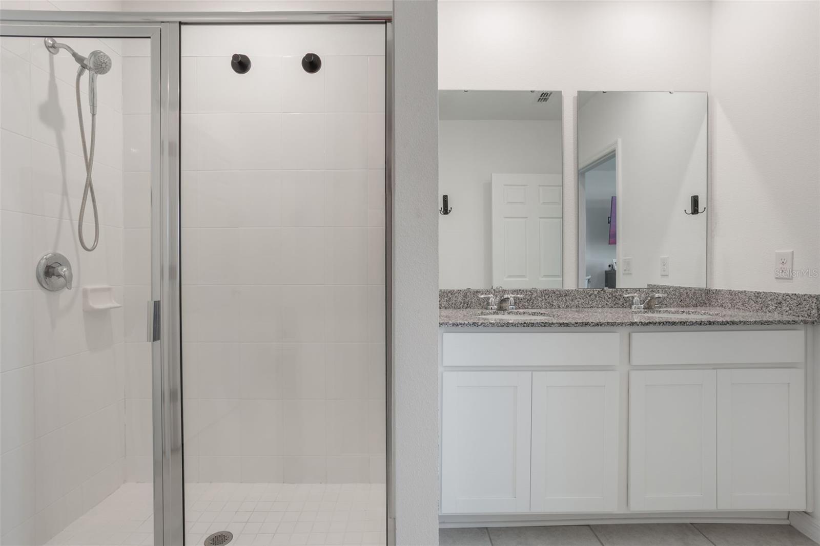 Image 38 of 59 For 29810 Anahid Dr