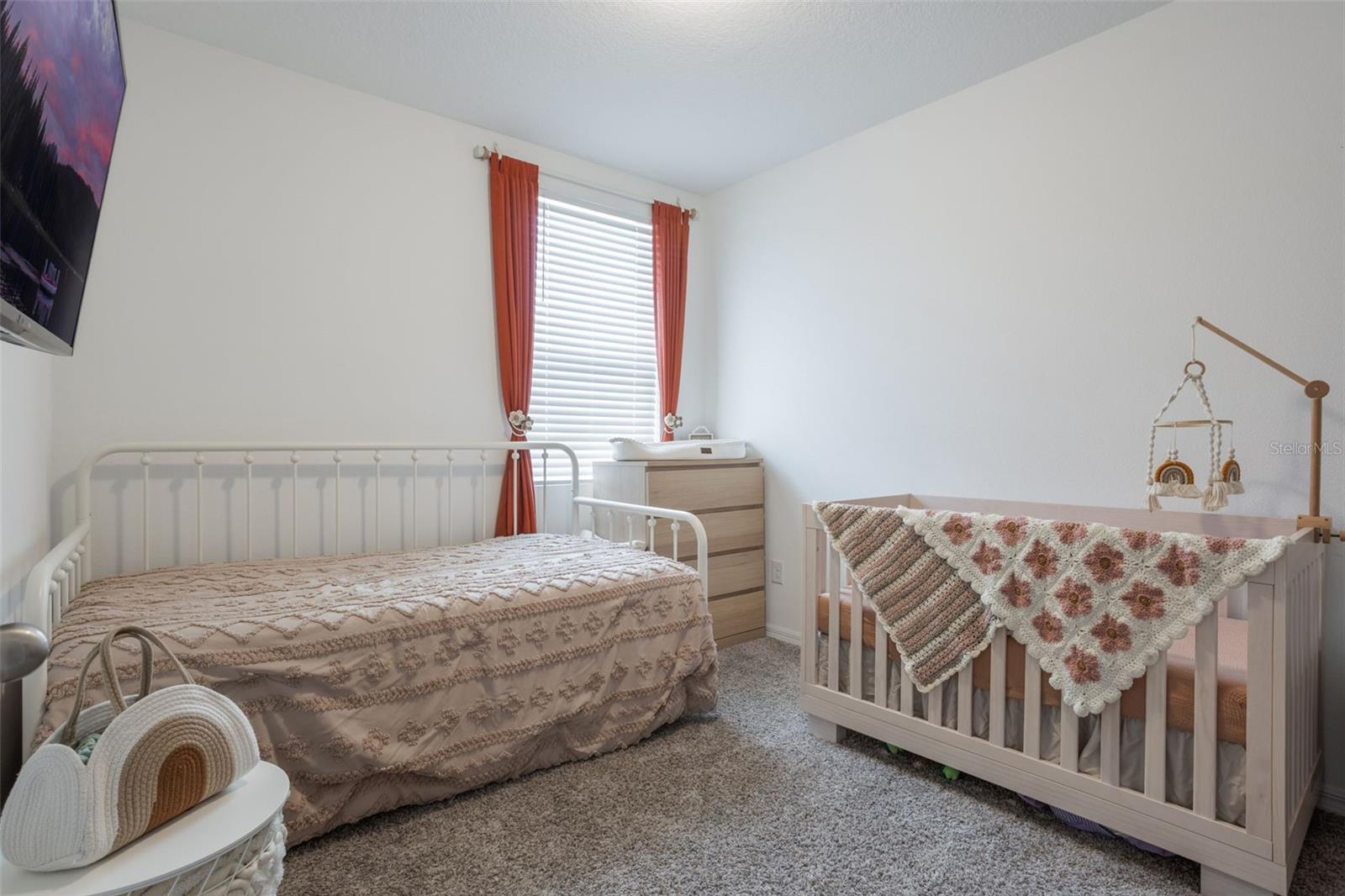 Image 40 of 59 For 29810 Anahid Dr