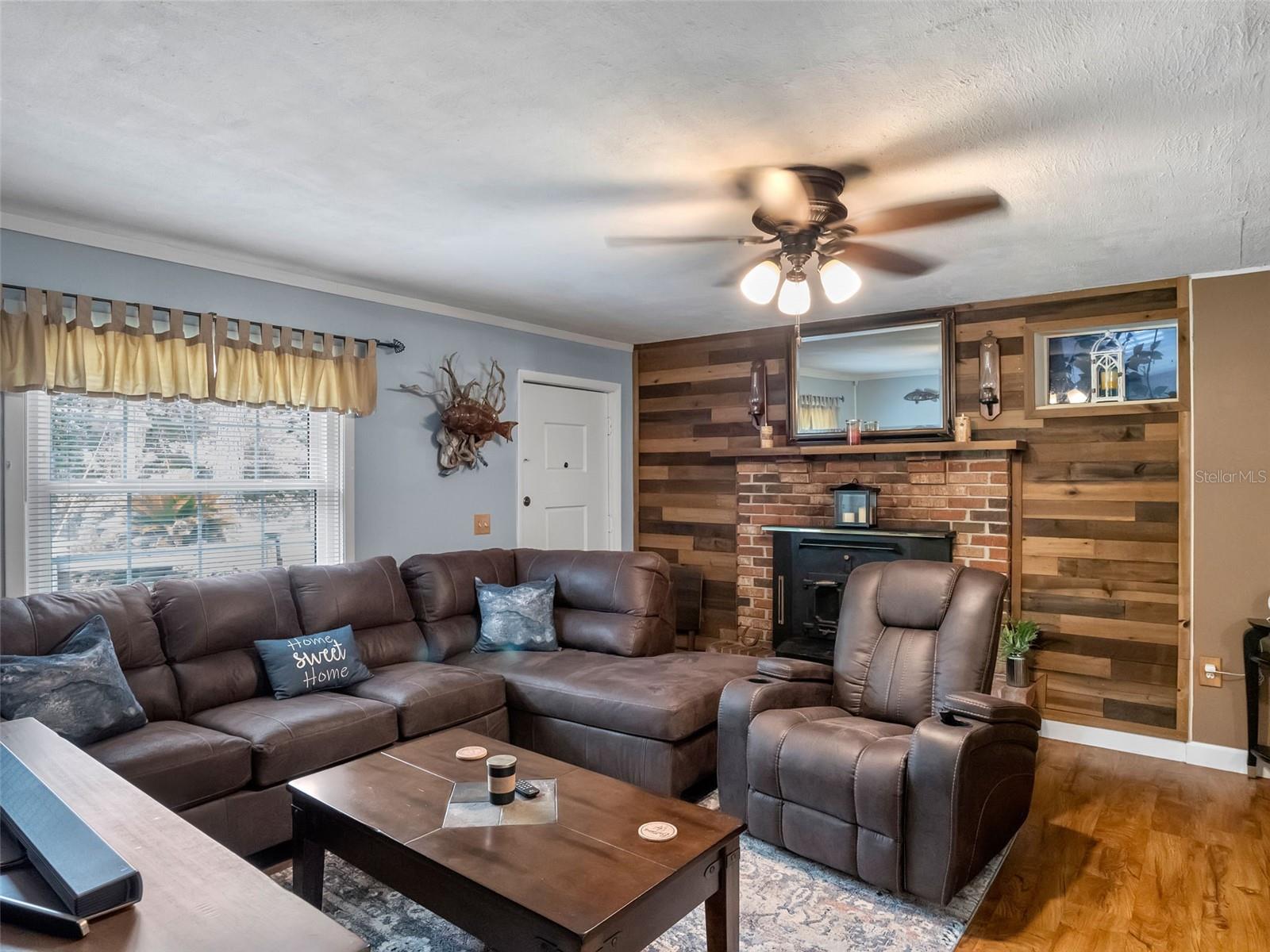 Image 9 of 45 For 12288 35th Drive