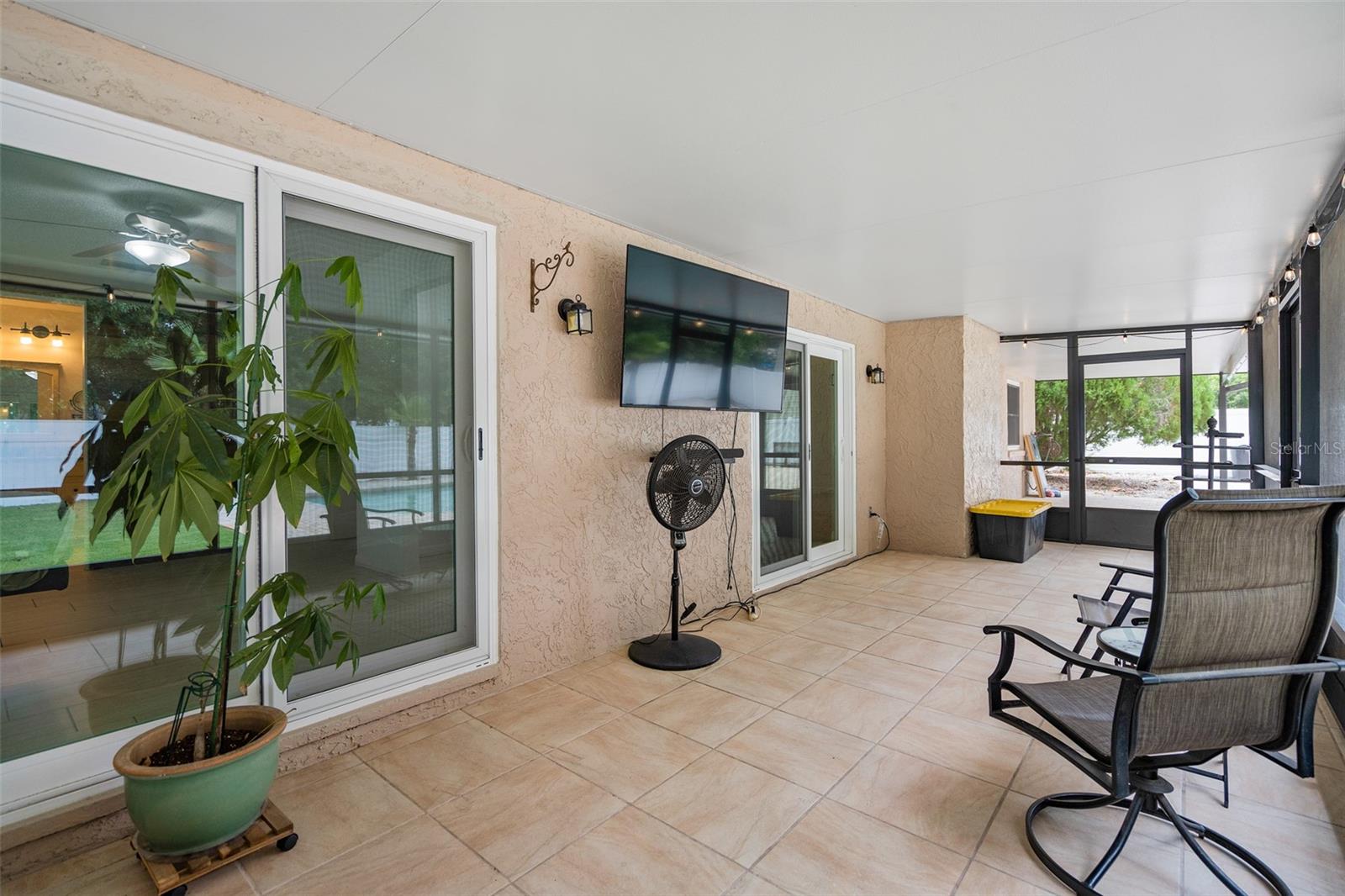 Image 32 of 42 For 721 Mendoza Drive