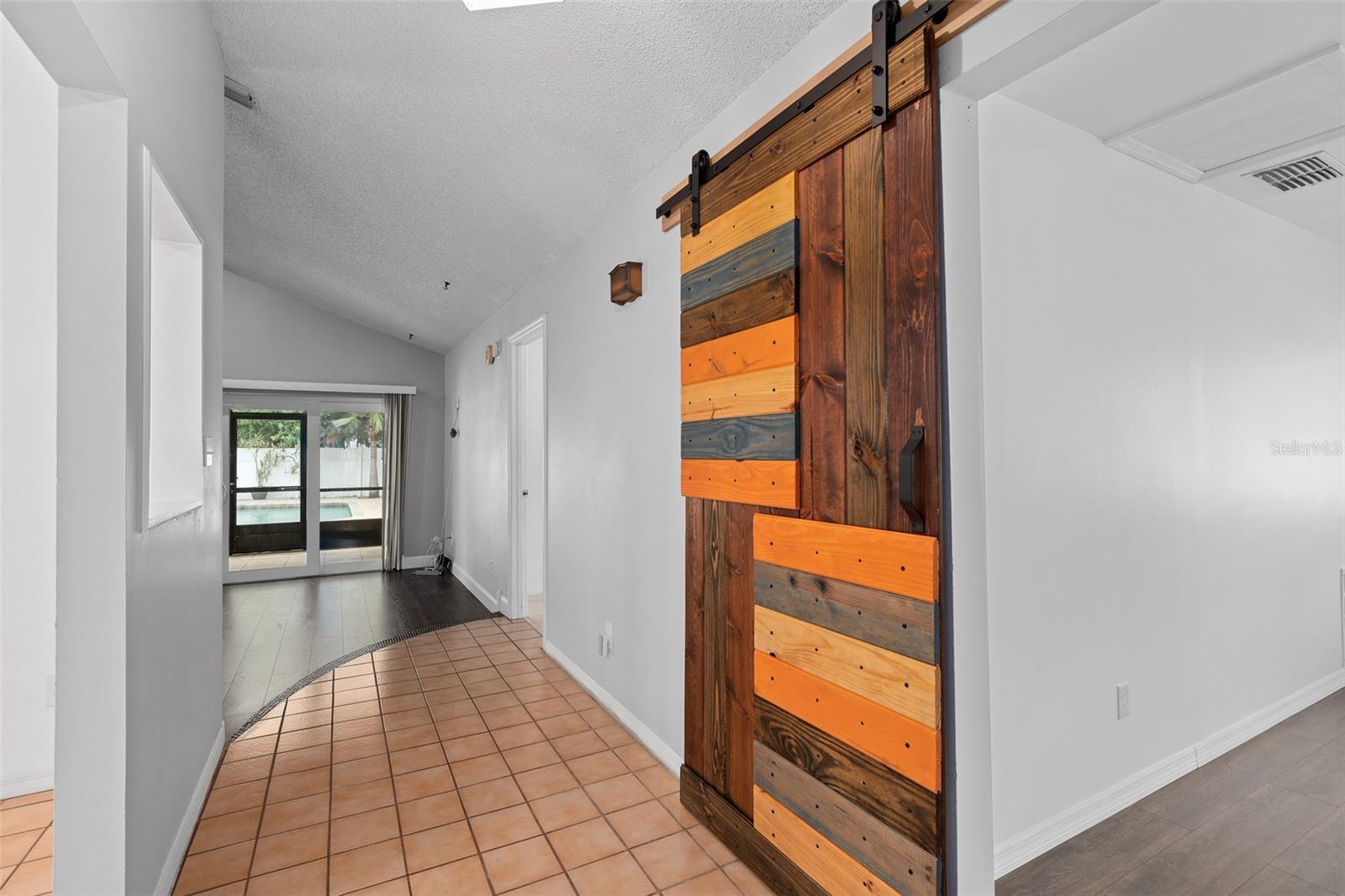 Image 4 of 42 For 721 Mendoza Drive