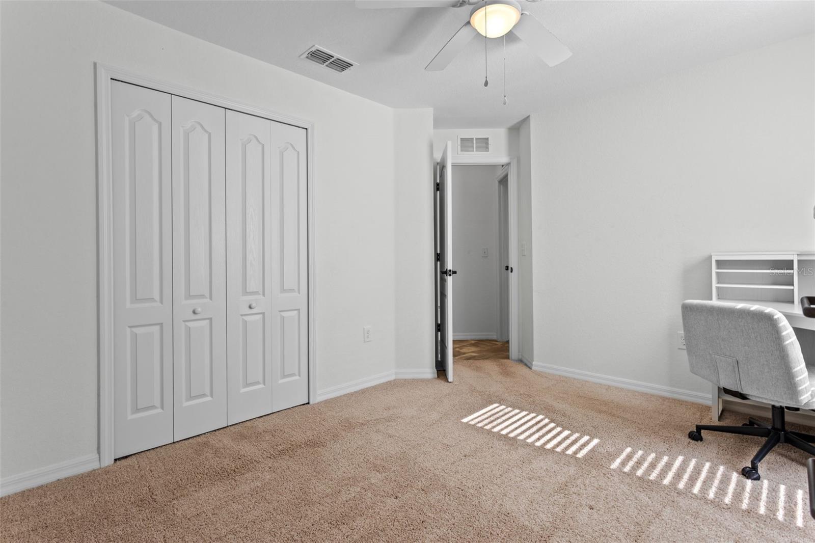 Image 23 of 47 For 305 Arbuthnot St