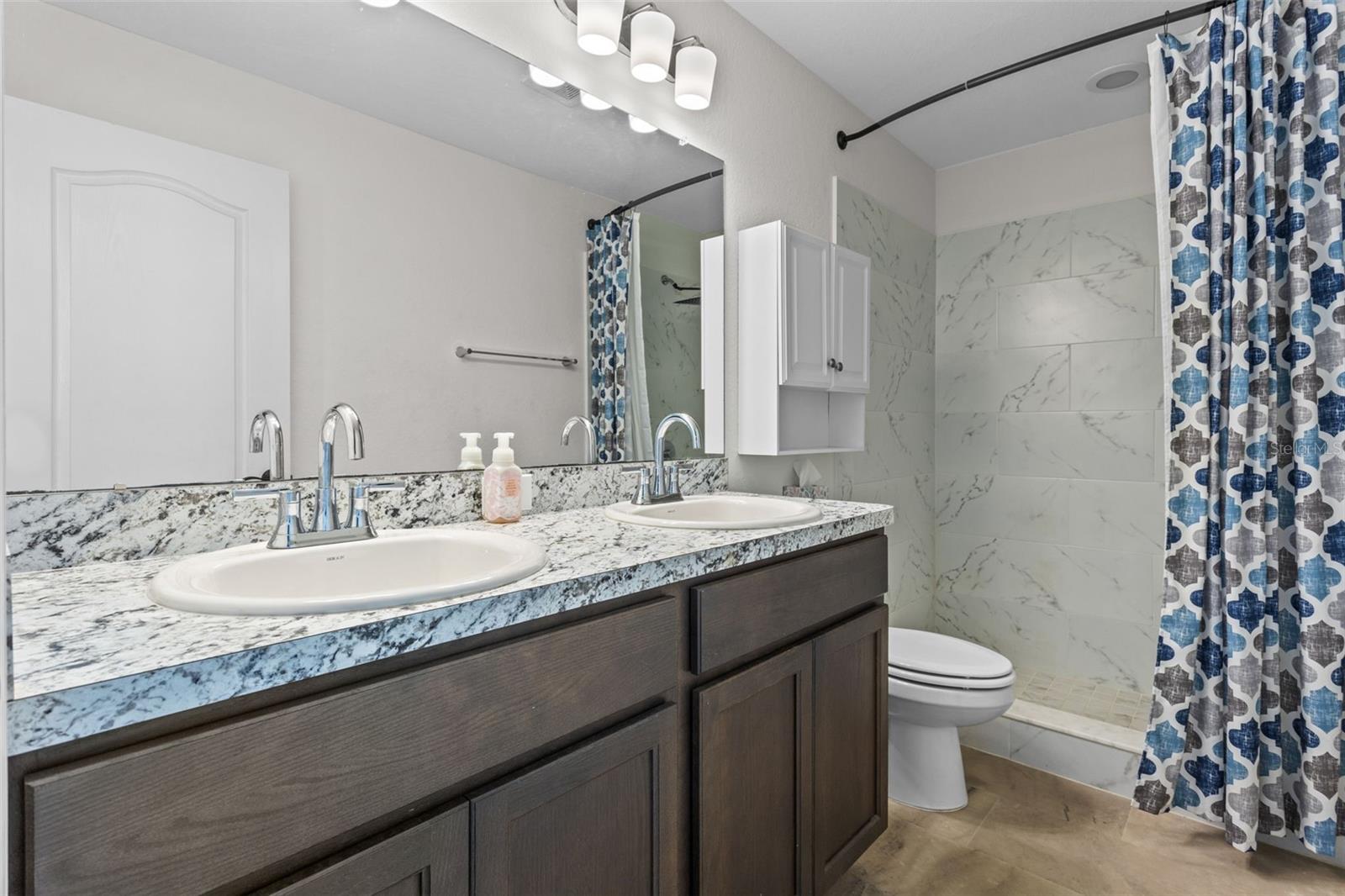 Image 30 of 47 For 305 Arbuthnot St