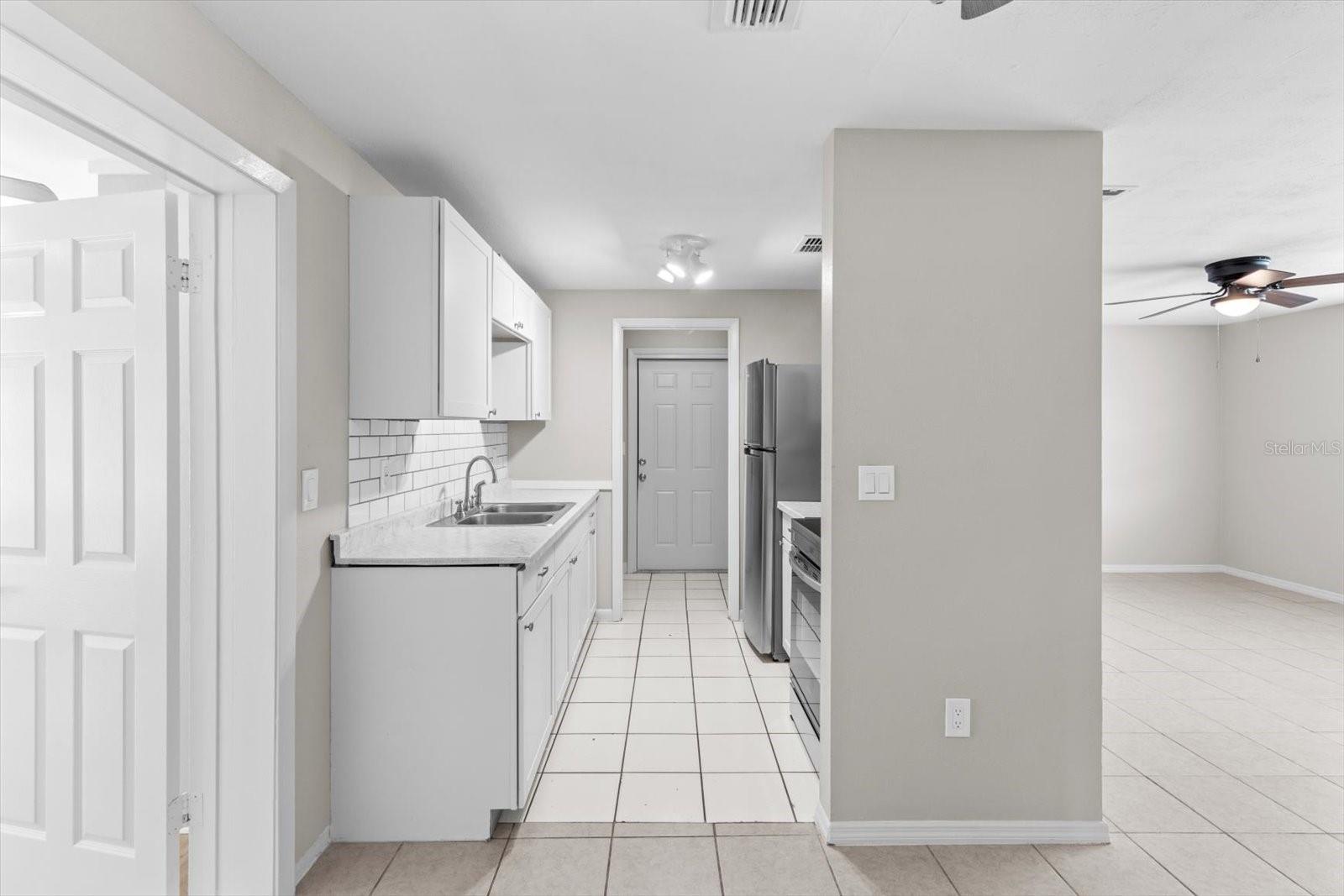 Image 11 of 27 For 1817 Gardenia Drive