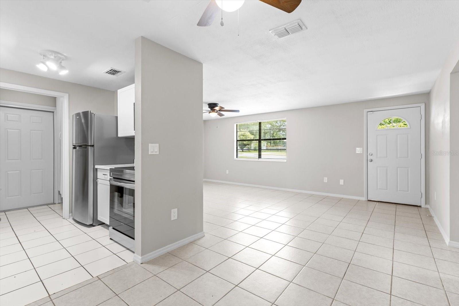 Image 3 of 27 For 1817 Gardenia Drive