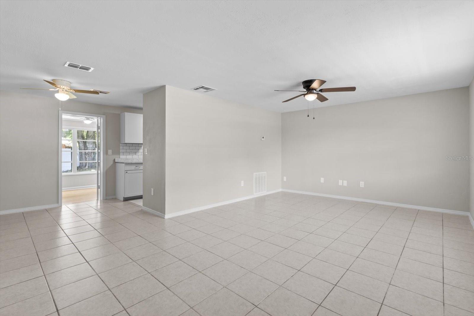 Image 7 of 27 For 1817 Gardenia Drive