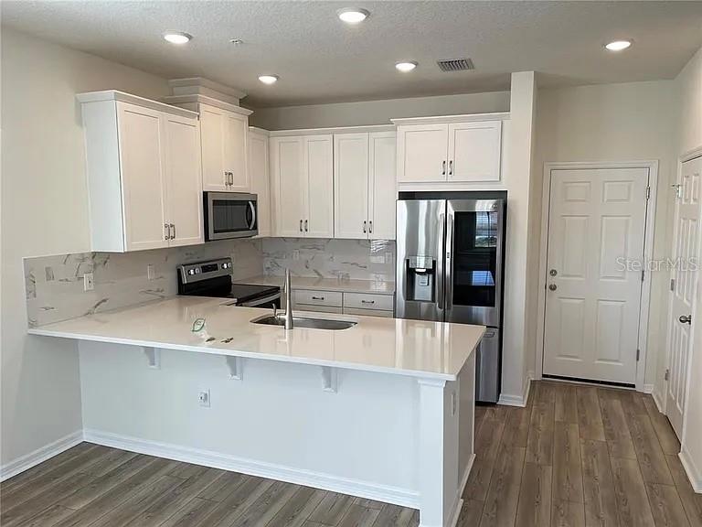 Image 2 of 15 For 10263 Highline Crest Street