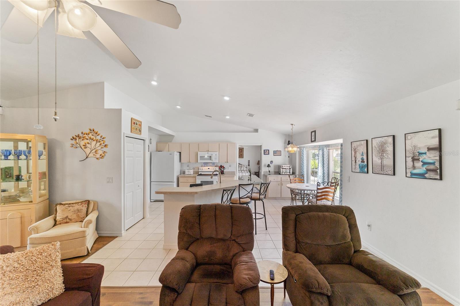 Image 39 of 77 For 8850 156th Street