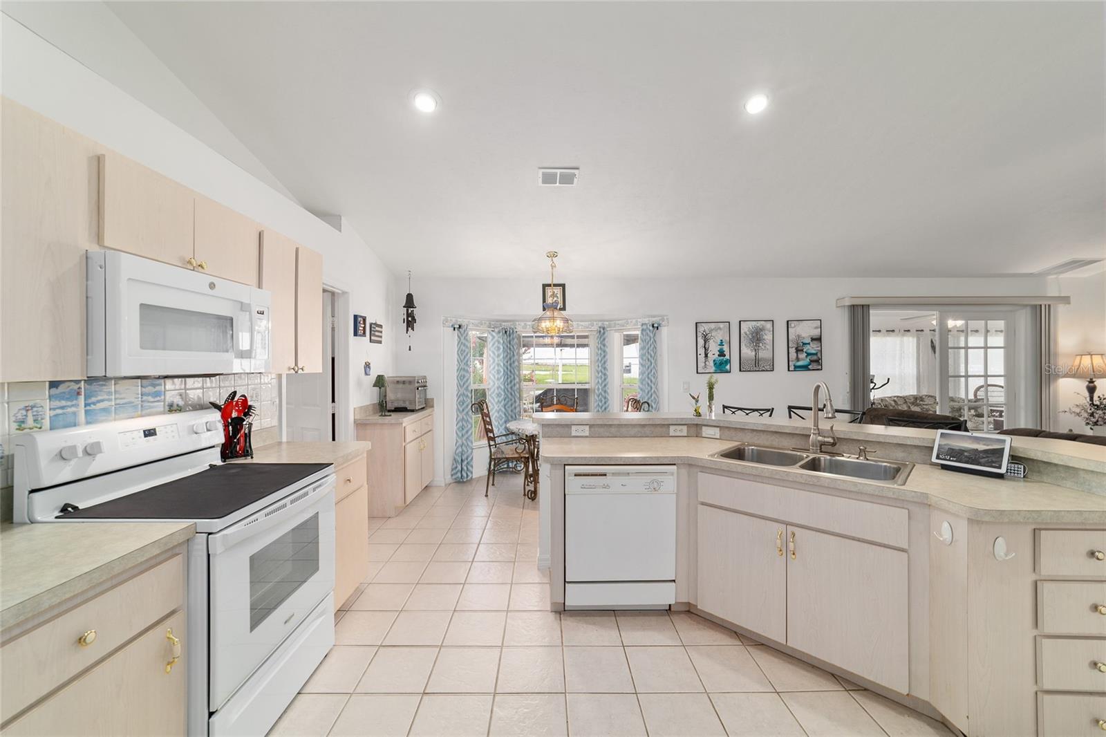 Image 50 of 77 For 8850 156th Street