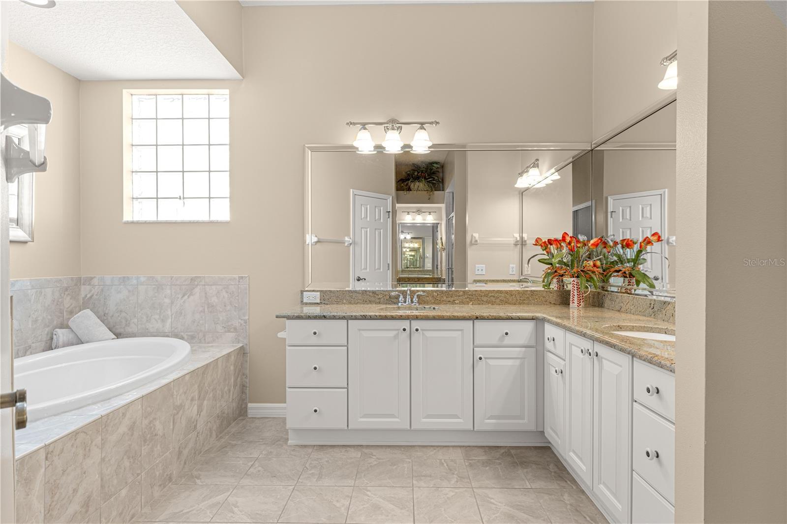 Image 21 of 40 For 1010 Sierra Blanca Court