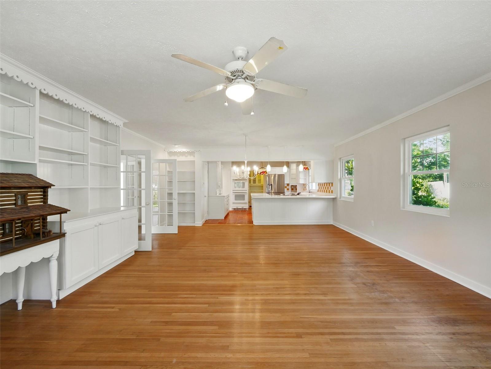 Image 23 of 87 For 9269 Silver Lake Drive