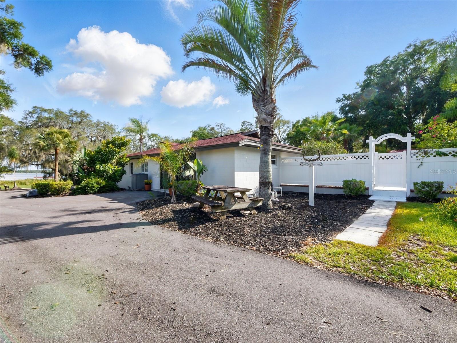 Image 71 of 87 For 9269 Silver Lake Drive