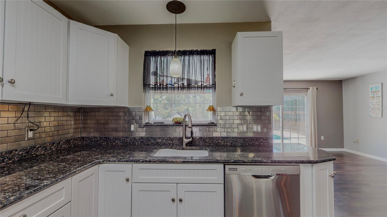 Image 15 of 47 For 11418 Lake Eustis Drive