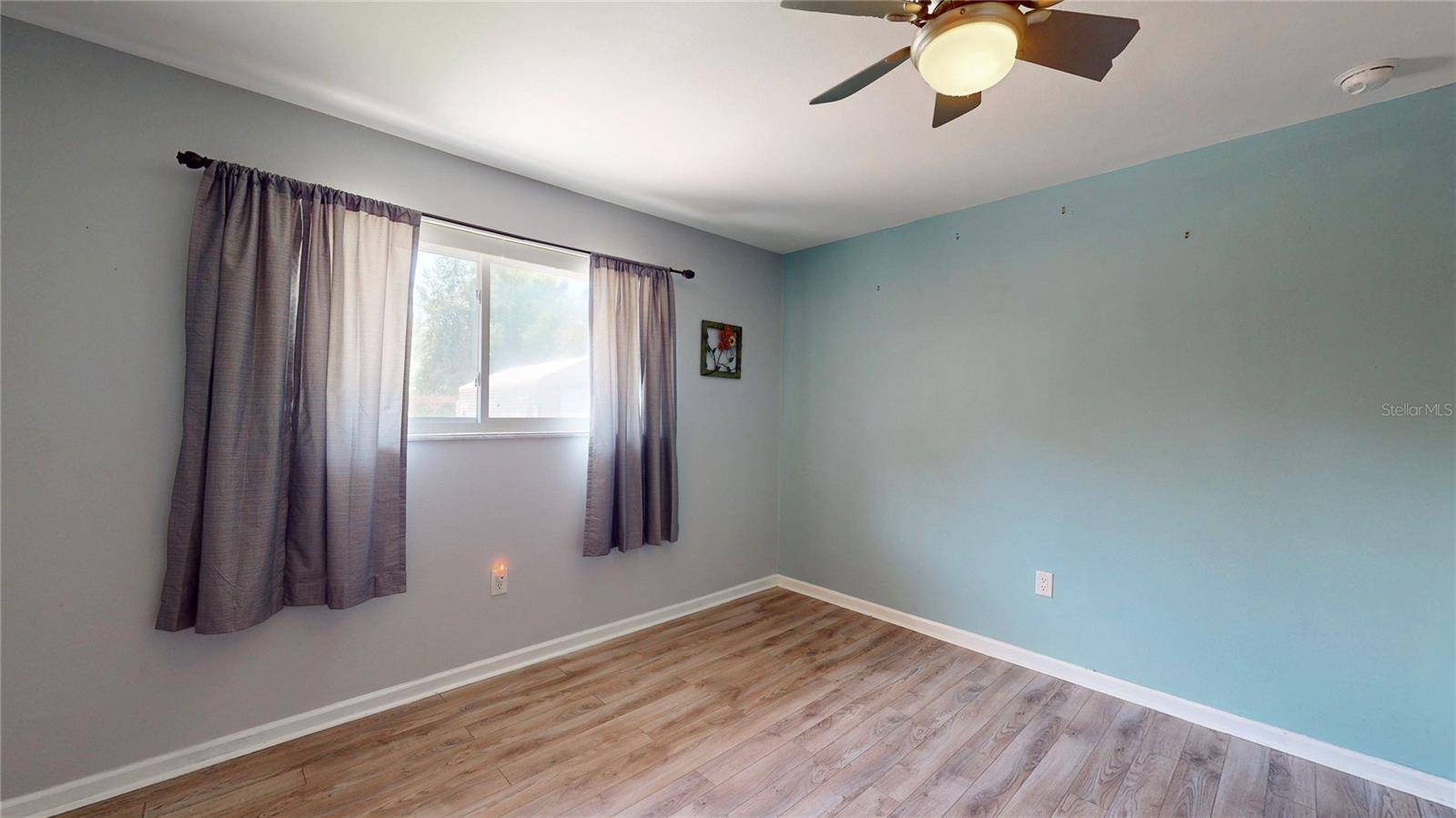 Image 19 of 47 For 11418 Lake Eustis Drive