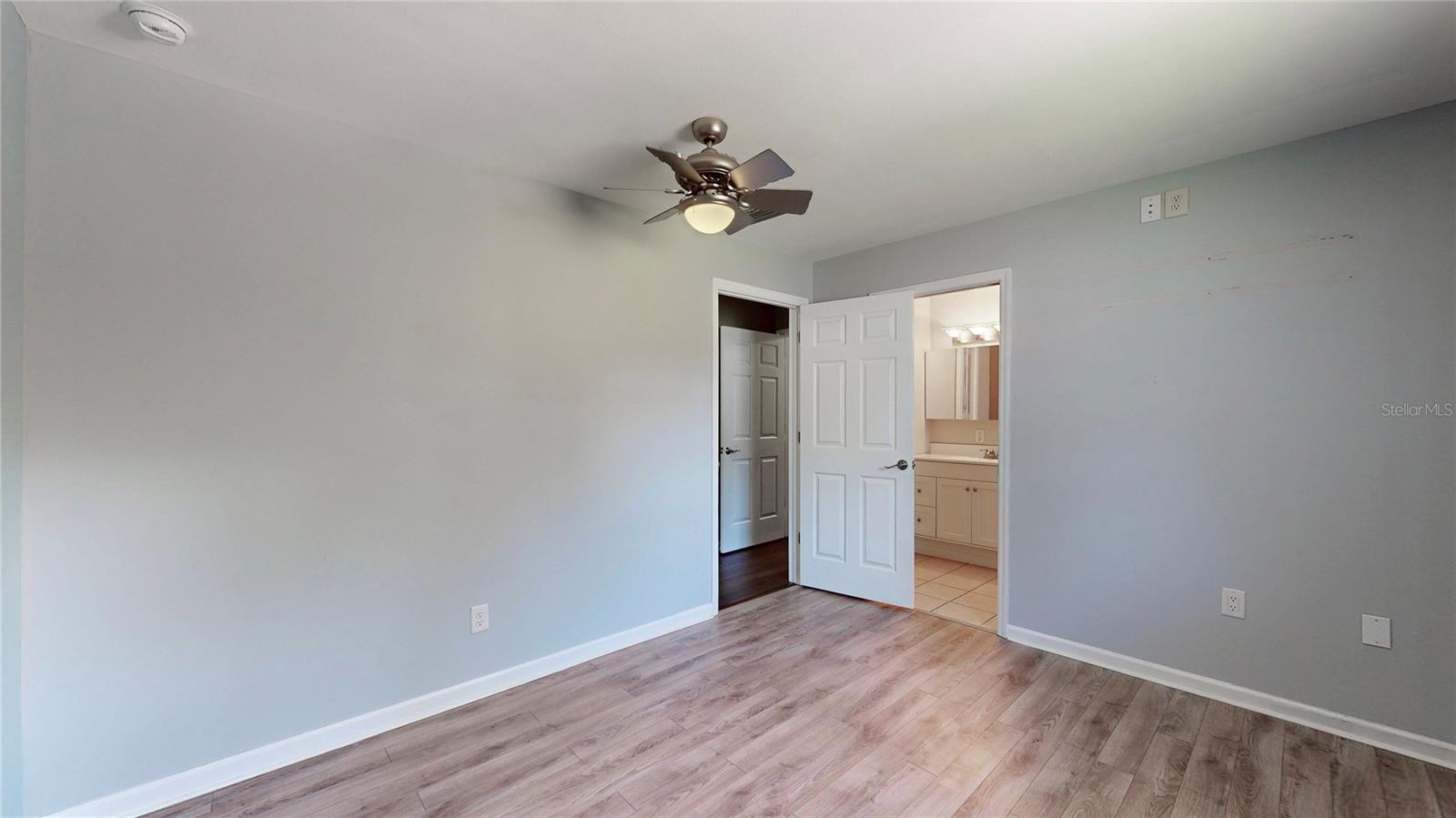 Image 20 of 47 For 11418 Lake Eustis Drive