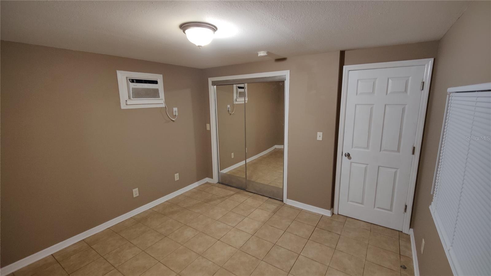 Image 21 of 25 For 1215 Skyview Boulevard N Unit B