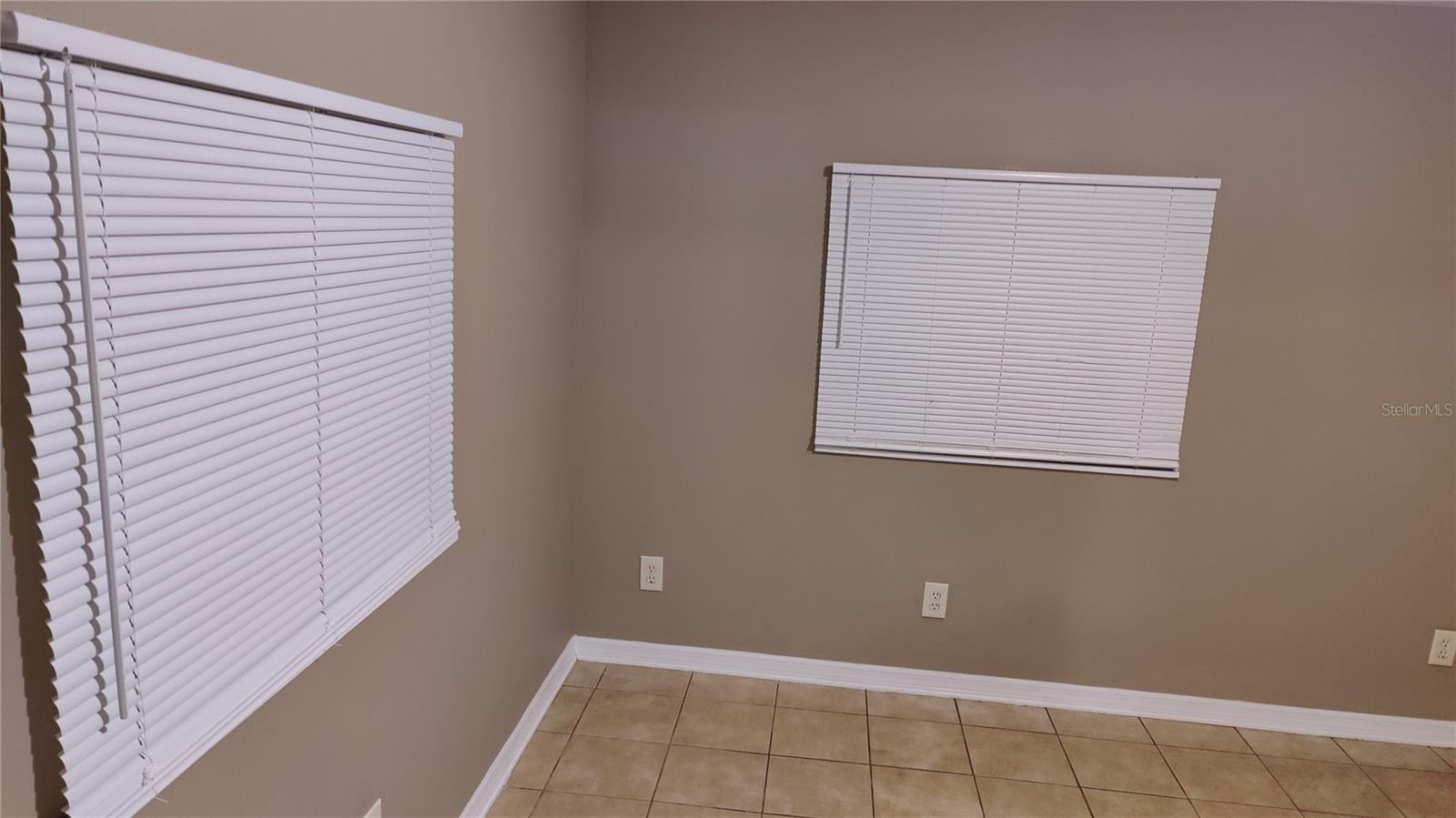Image 24 of 25 For 1215 Skyview Boulevard N Unit B