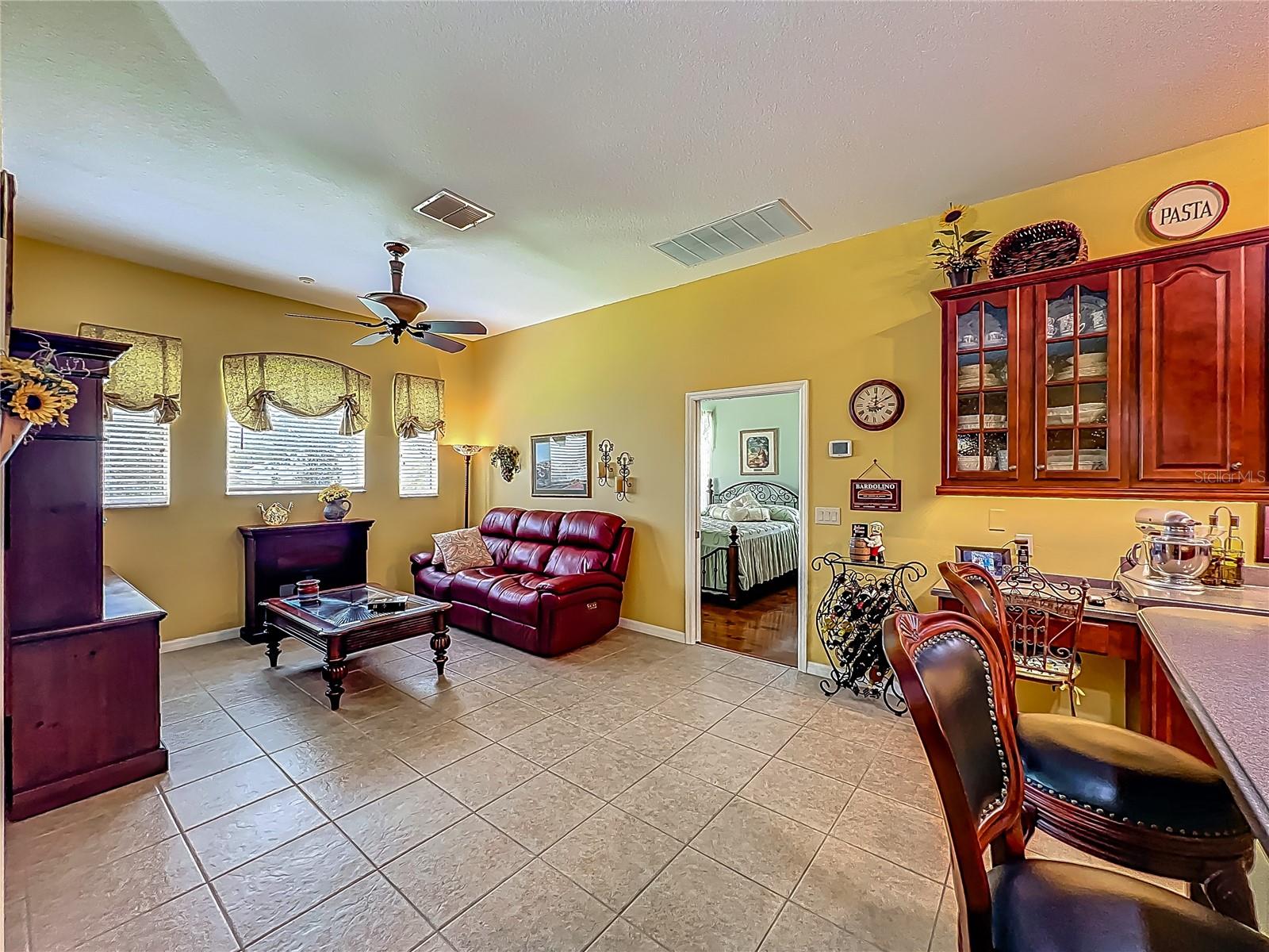 Image 20 of 56 For 25222 Laurel Valley Road