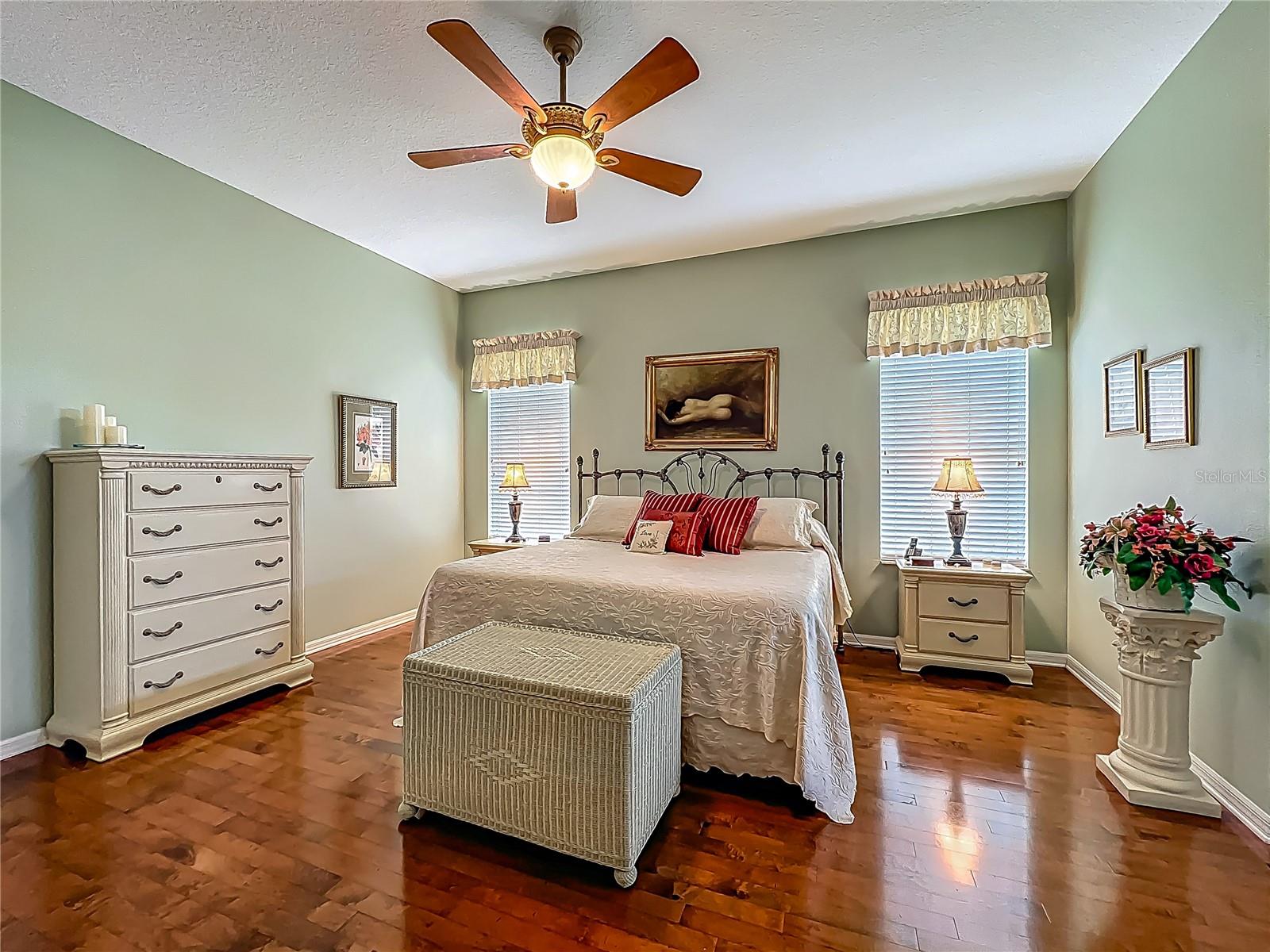 Image 30 of 56 For 25222 Laurel Valley Road
