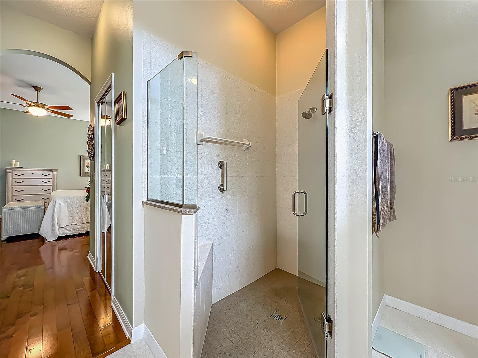 Image 36 of 56 For 25222 Laurel Valley Road