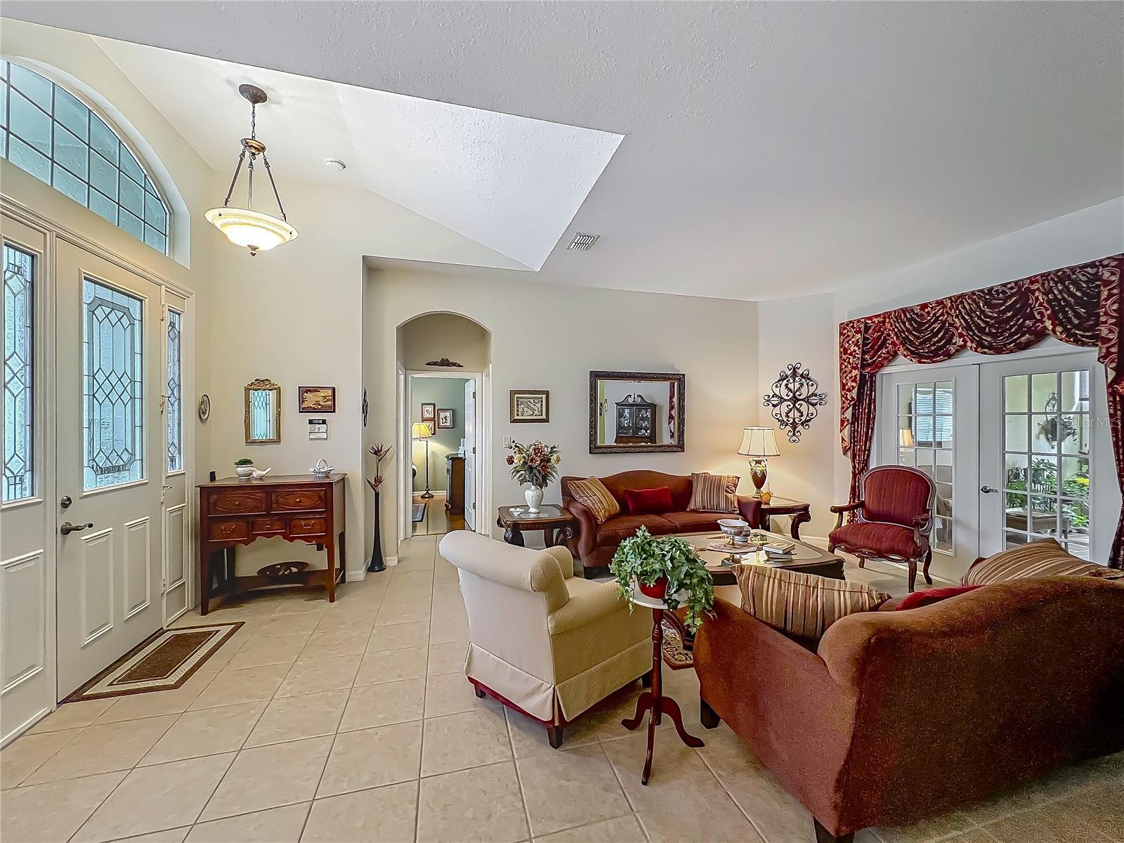 Image 9 of 56 For 25222 Laurel Valley Road