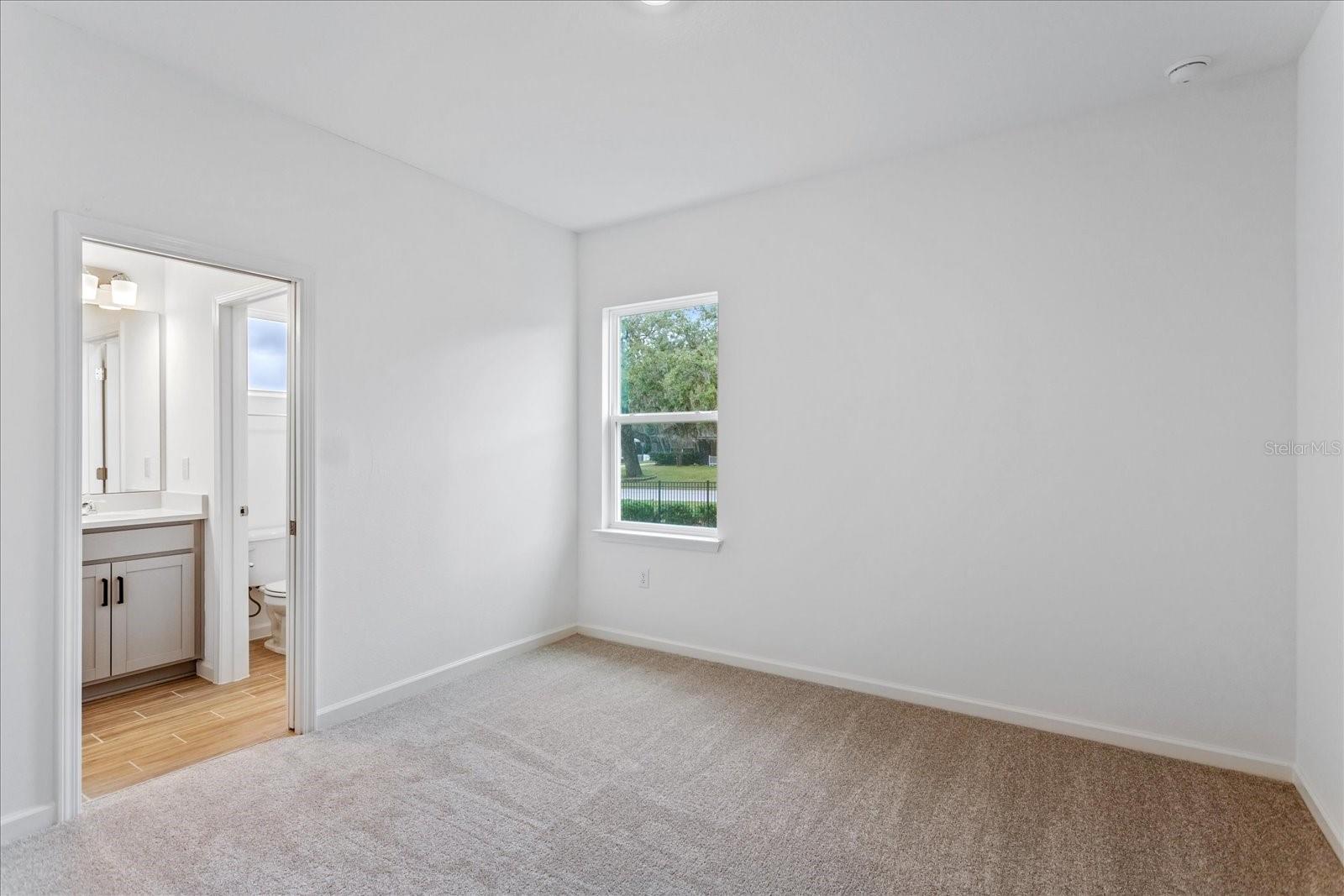 Image 18 of 21 For 5107 Marshelder Street