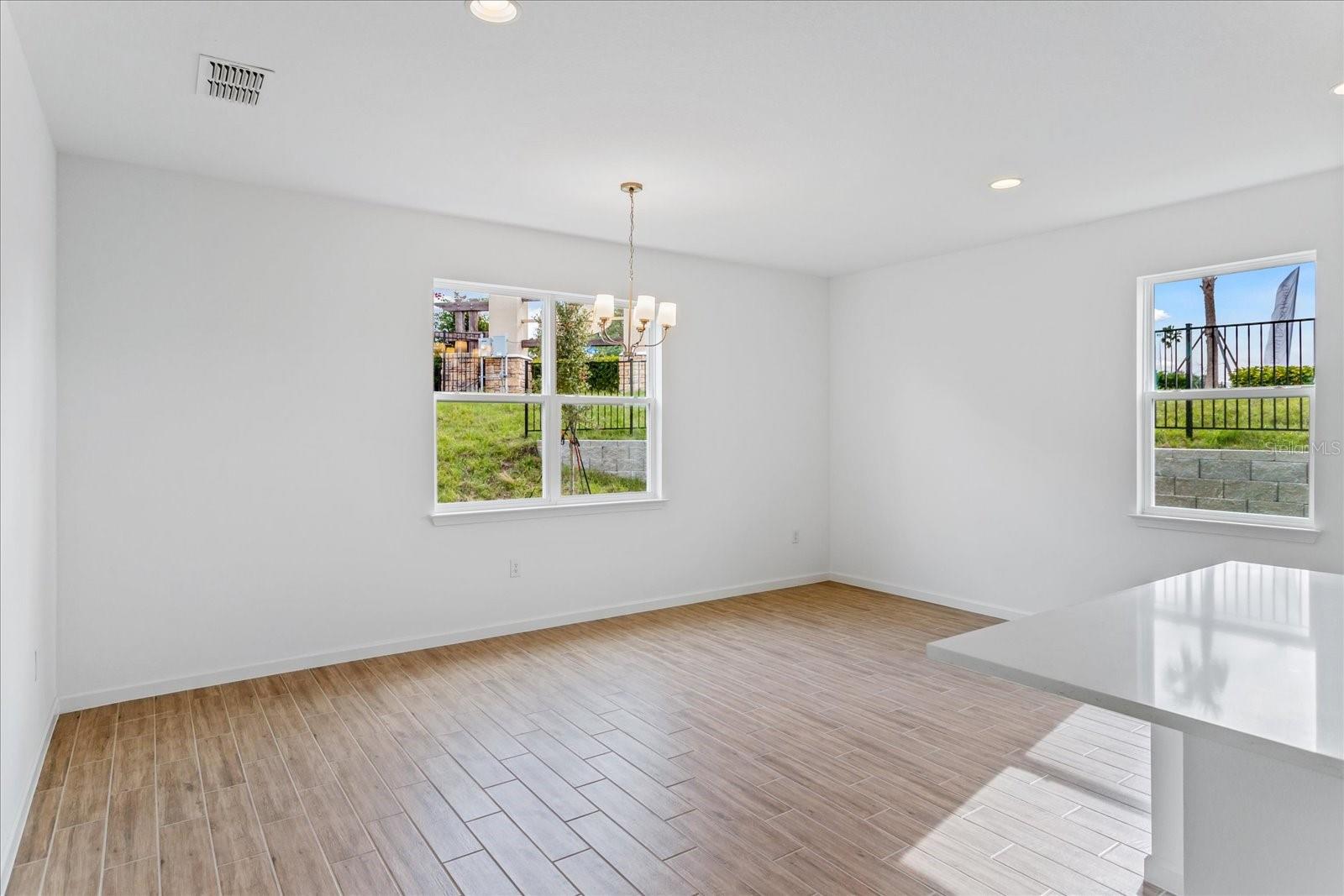 Image 9 of 21 For 5107 Marshelder Street