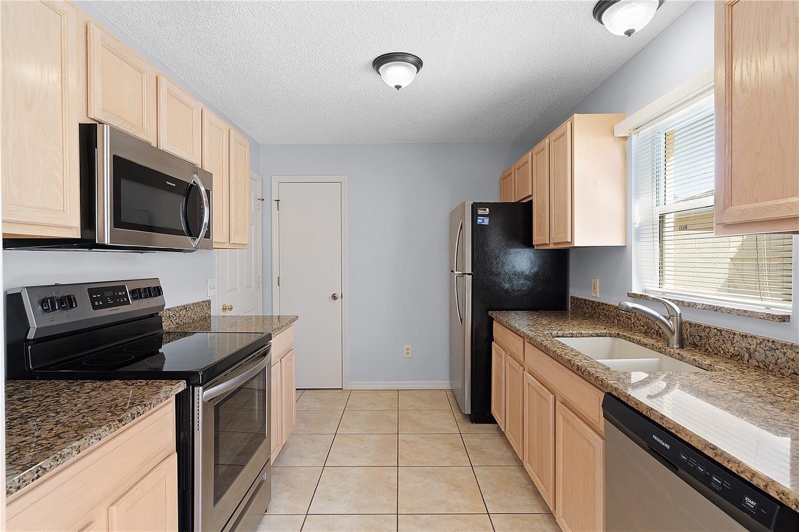 Image 10 of 29 For 1116 San Bernardo Road