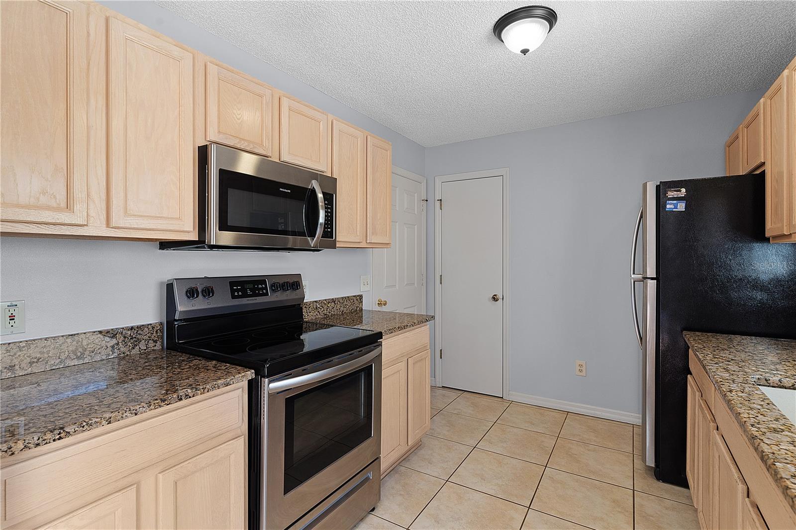 Image 9 of 29 For 1116 San Bernardo Road