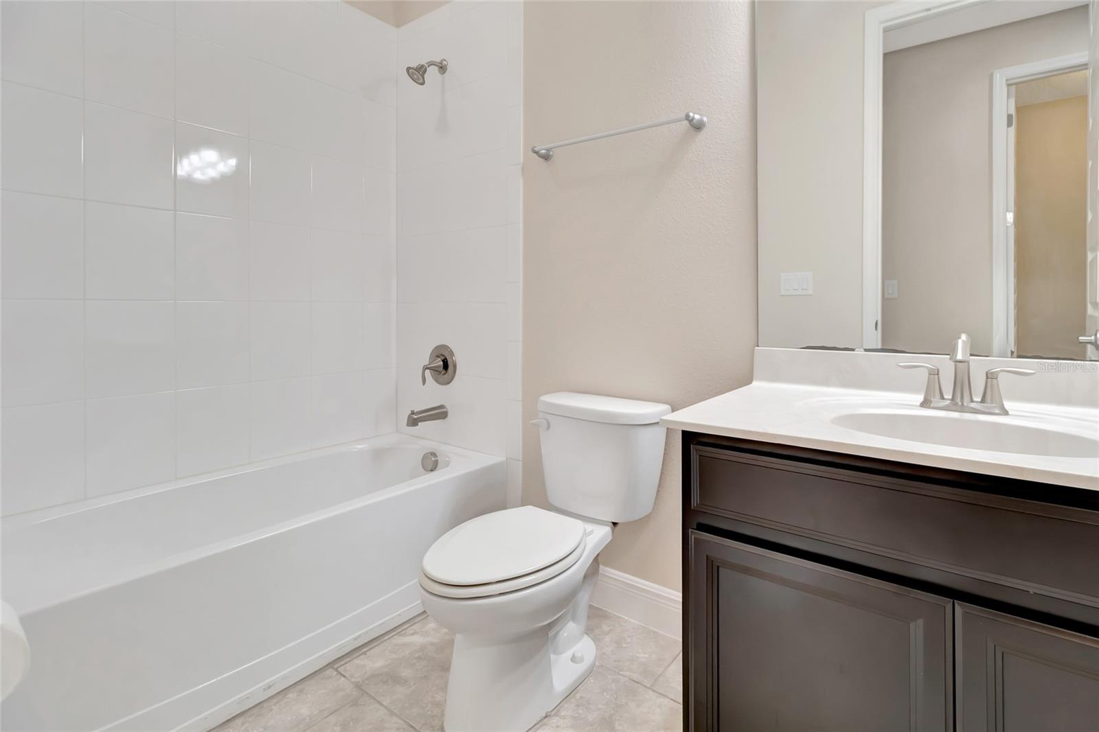 Image 27 of 49 For 15531 Waterleigh Cove Drive