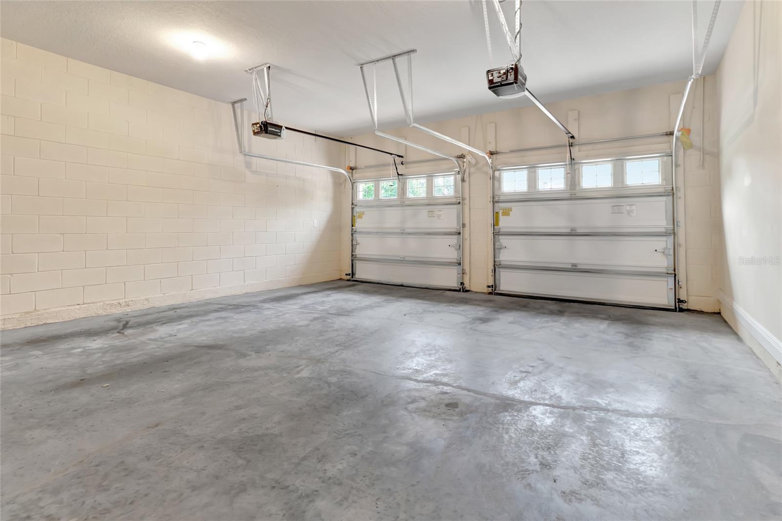 Image 34 of 49 For 15531 Waterleigh Cove Drive