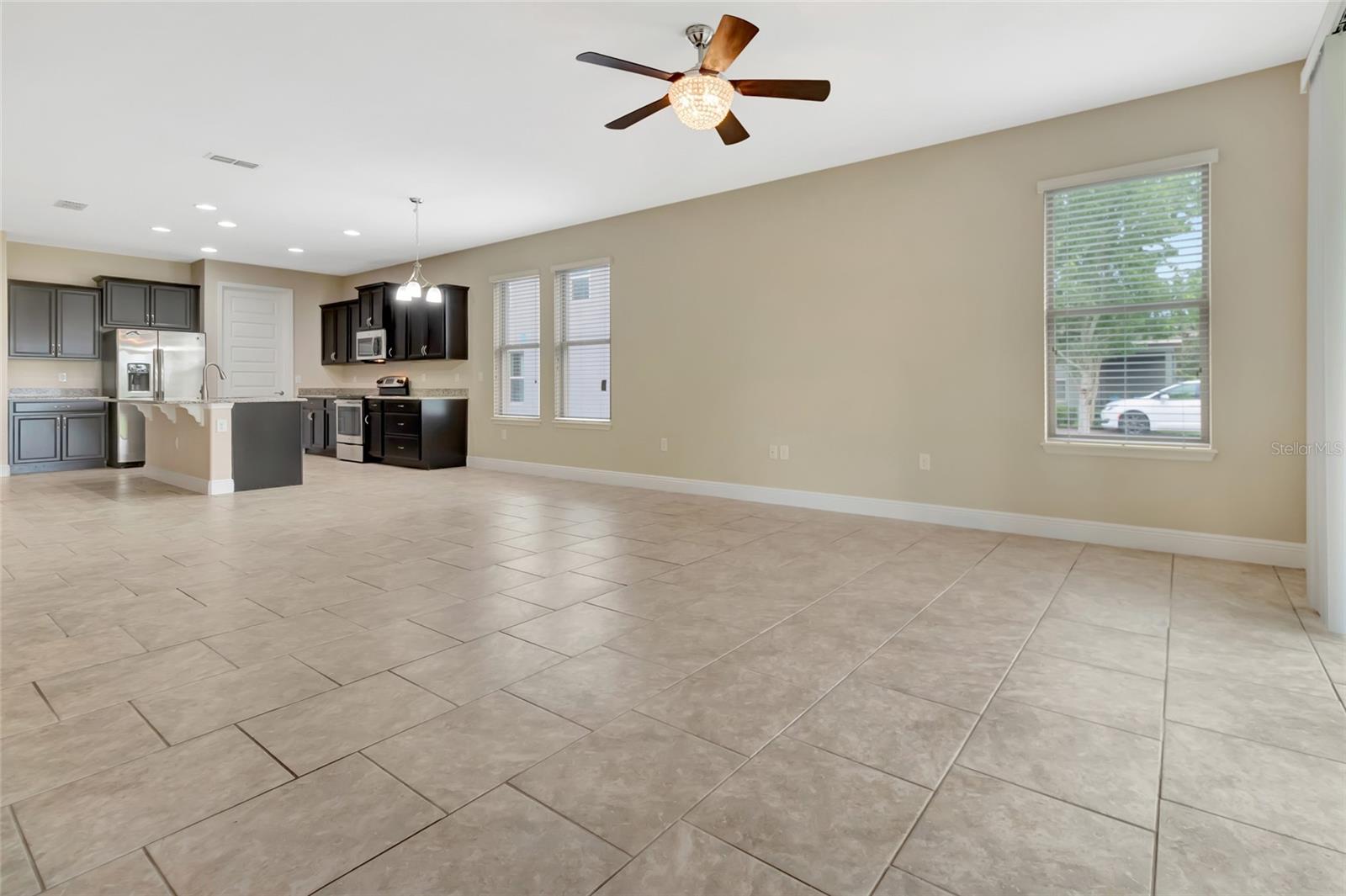 Image 9 of 49 For 15531 Waterleigh Cove Drive