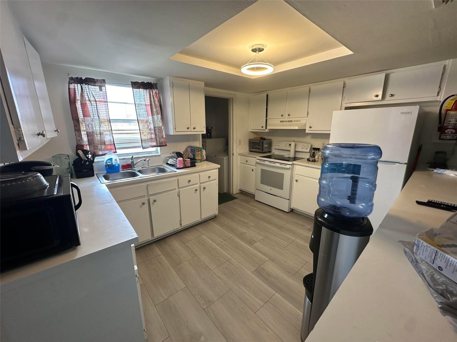 Image 11 of 22 For 5454-5456 8th Avenue